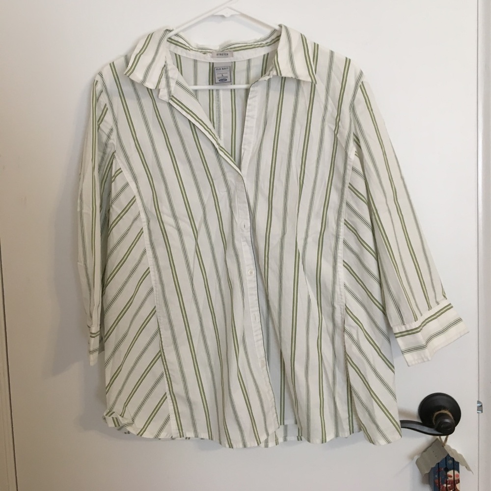 Old Navy maternity button up 3/4 sleeve top