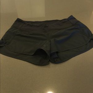 Luluemon Running Shorts Sz.6