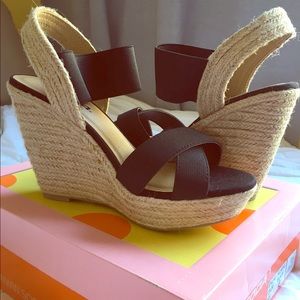 Black & Tan Wedges