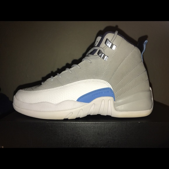 Jordan 12 UNC - Picture 2 of 3