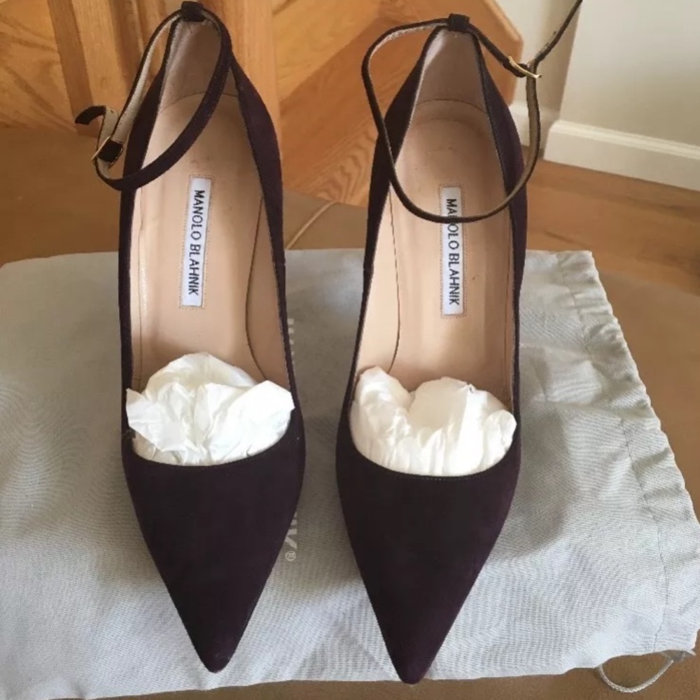 Manolo blahnik heels in suede purple size 8