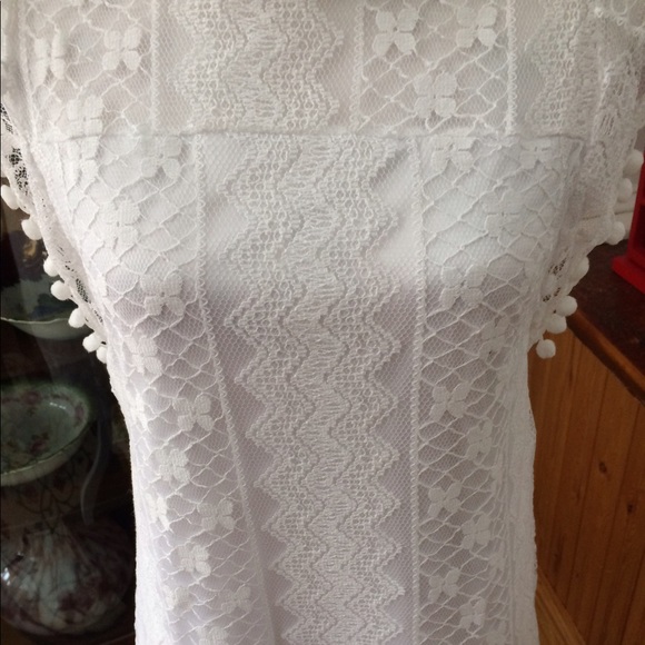 Women's Sleeveless Dress - Picture 5 of 7