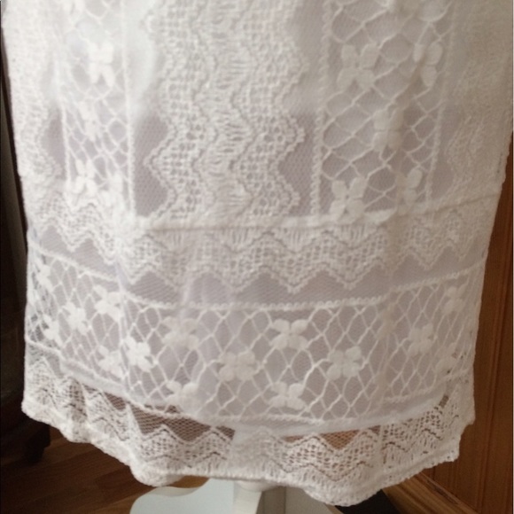 Women's Sleeveless Dress - Picture 3 of 7