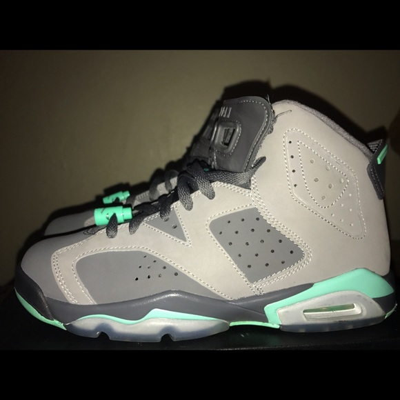 Jordan 6 - Picture 1 of 2