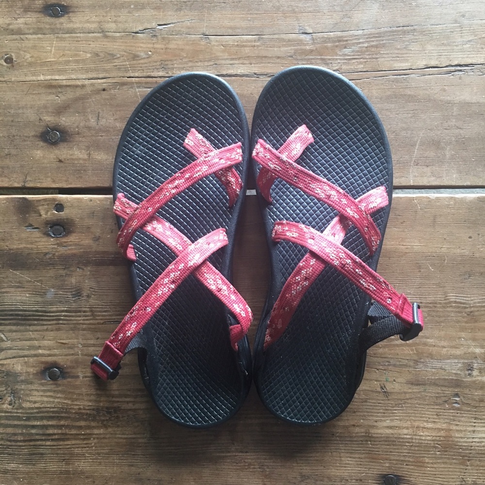 NEW! Chaco Zong EcoTread Sandals