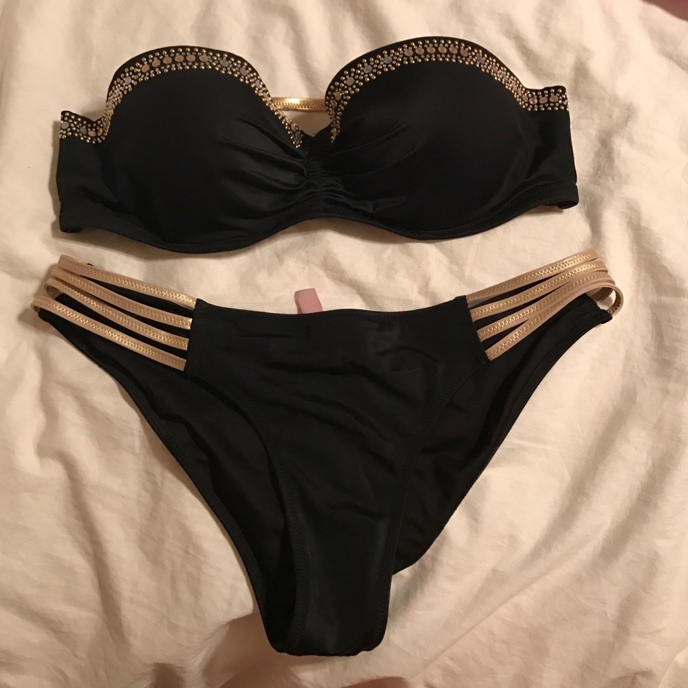 VS bikini