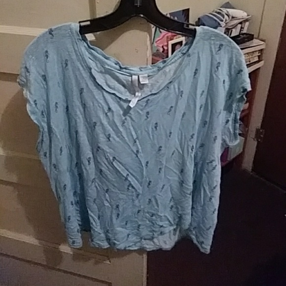 LC Lauren Conrad Tops - Lc lauren conrad light sea blue linen tee LC Lauren Conrad Tops - Lc lauren conrad light sea blue linen tee