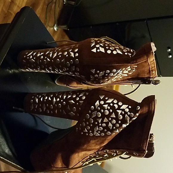 High Heel Boots - Picture 3 of 3