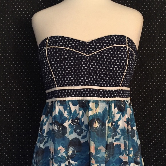 Kimchi Blue Strapless Dress Urban Outfitters Sz 8 - Picture 3 of 8