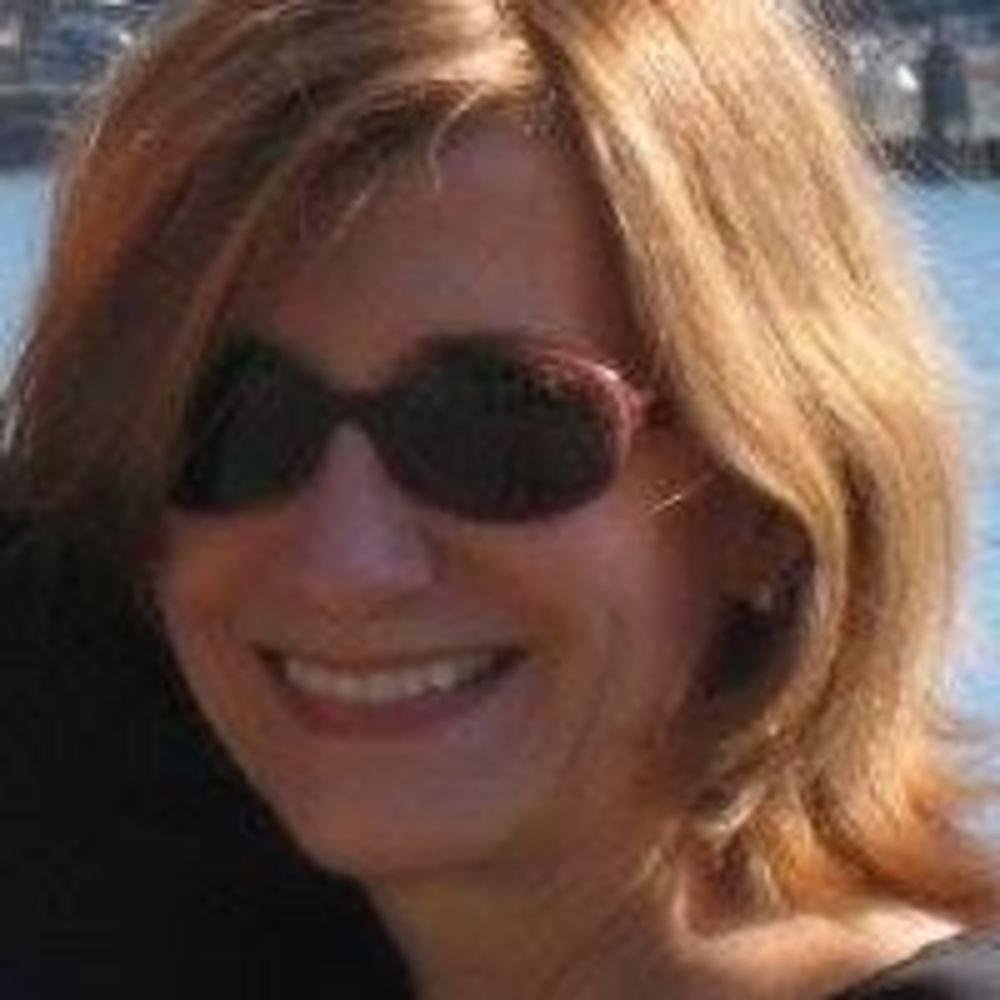 Meet your Posher, Claudia