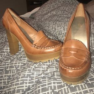Sexy Platform Heels! So Totally 90s, Dude!