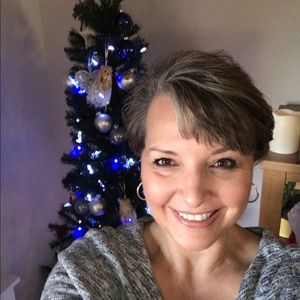 Meet your Posher, Cami