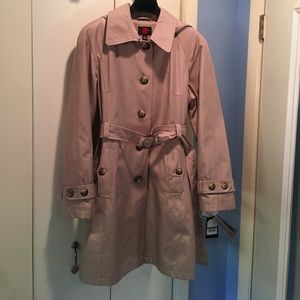 NWT Trench Coat w/ Removable Liner And Hood