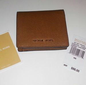 Michael Kors Jet Set Travel carryall card case