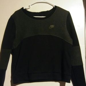 Nike sweatshirt