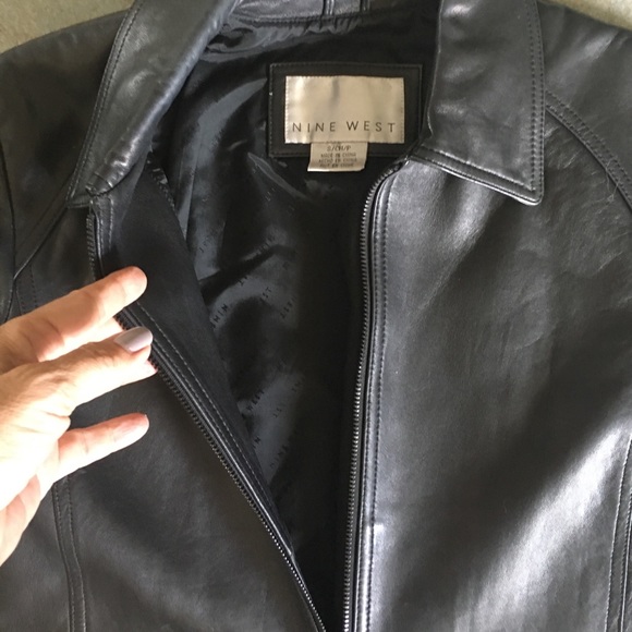 Leather jacket - Picture 4 of 4