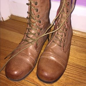 Steve Madden Boots