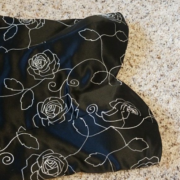 White House Black Market sweetheart dress - Picture 3 of 4