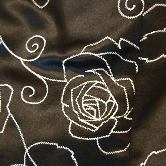 White House Black Market sweetheart dress - Picture 4 of 4