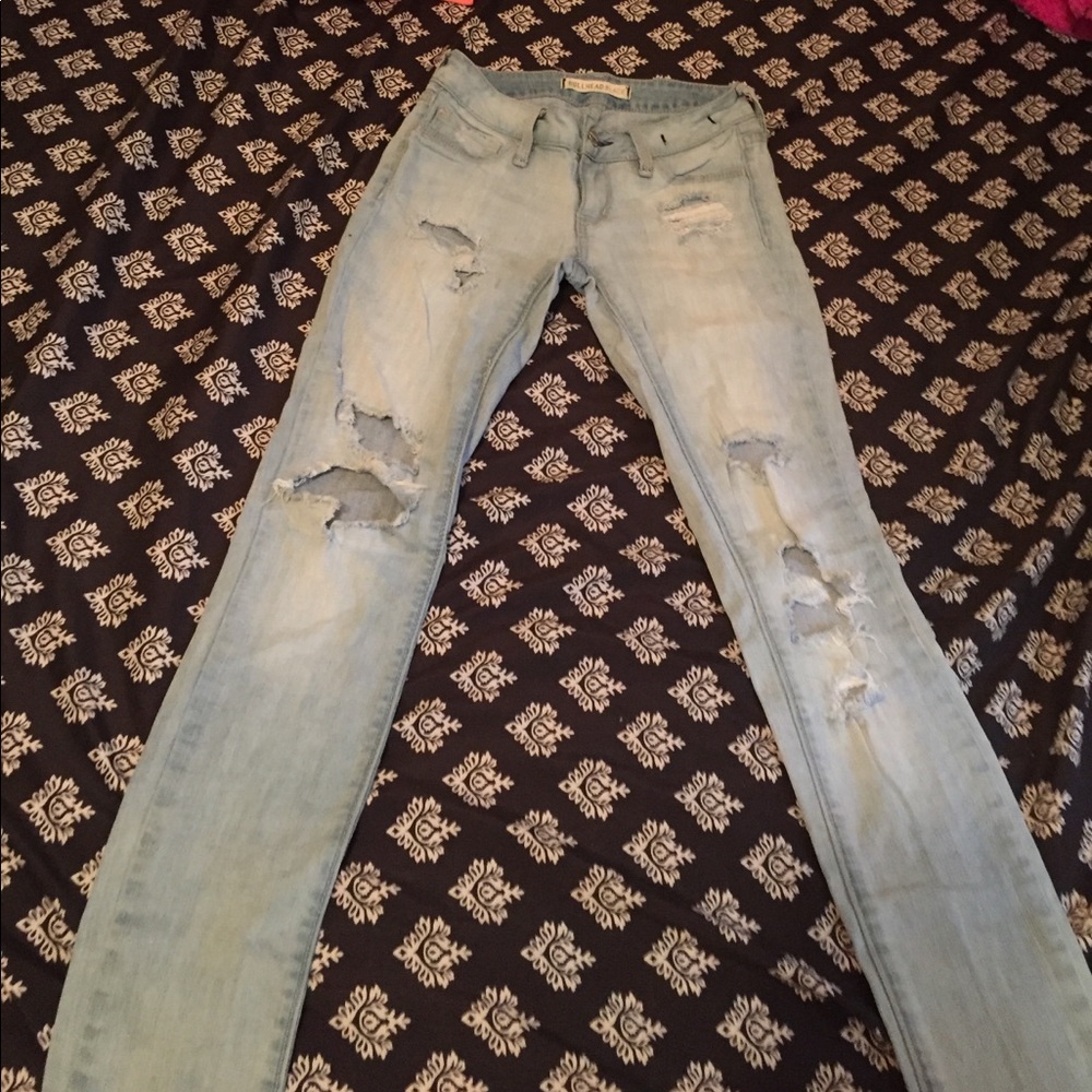 00 Bullhead Black ripped jeans