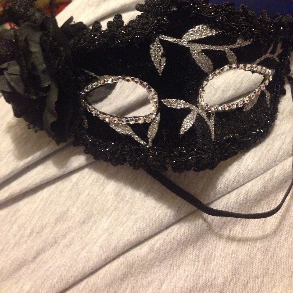 Masquerade mask!