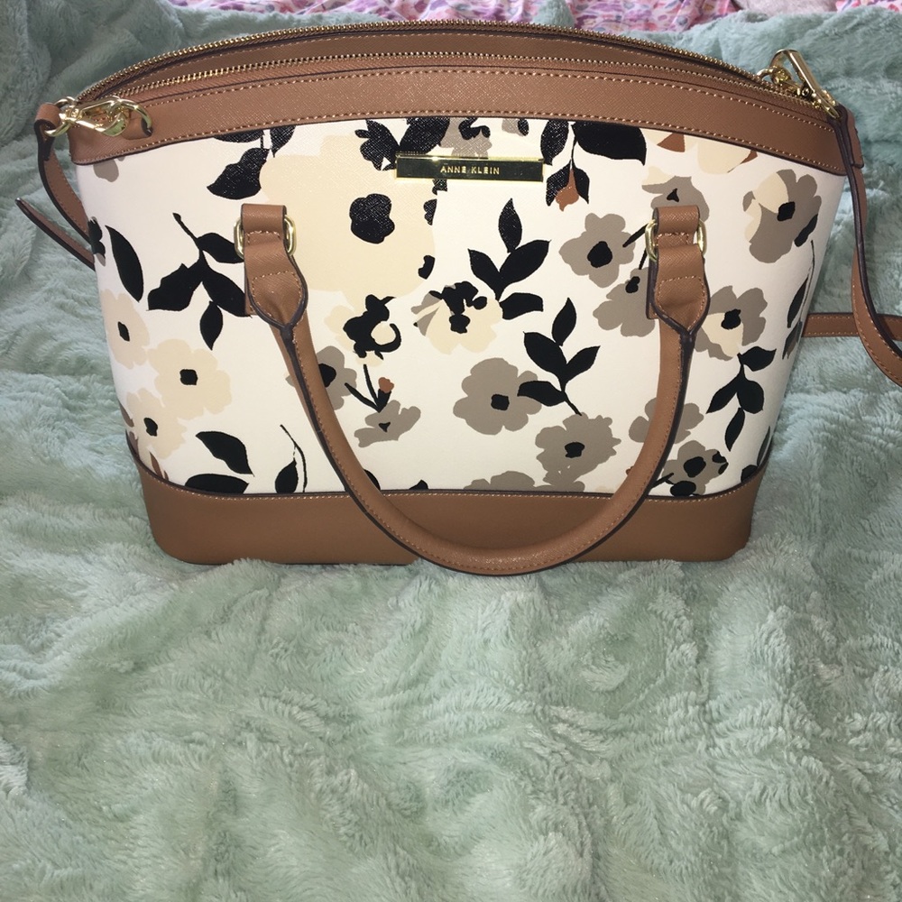 Anne Klein purse