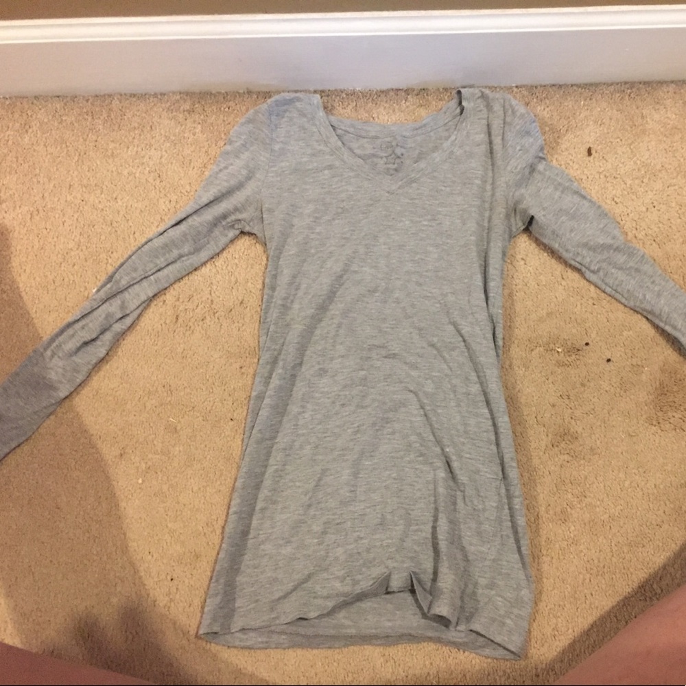 Cute gray long sleeve shirt