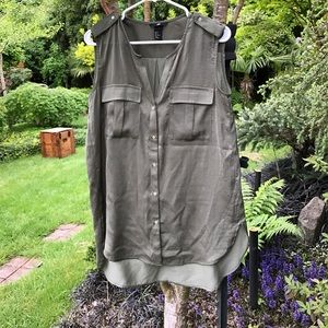 H& M  Sleeveless Blouse