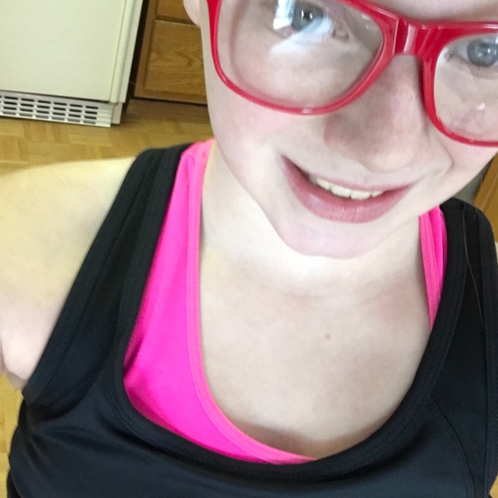 Meet your Posher, Nola