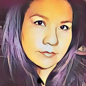 Meet your Posher, Dionne