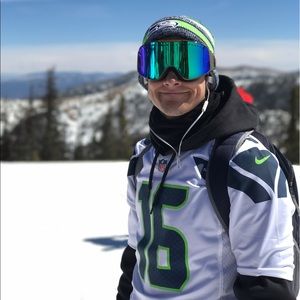 Meet your Posher, Graham