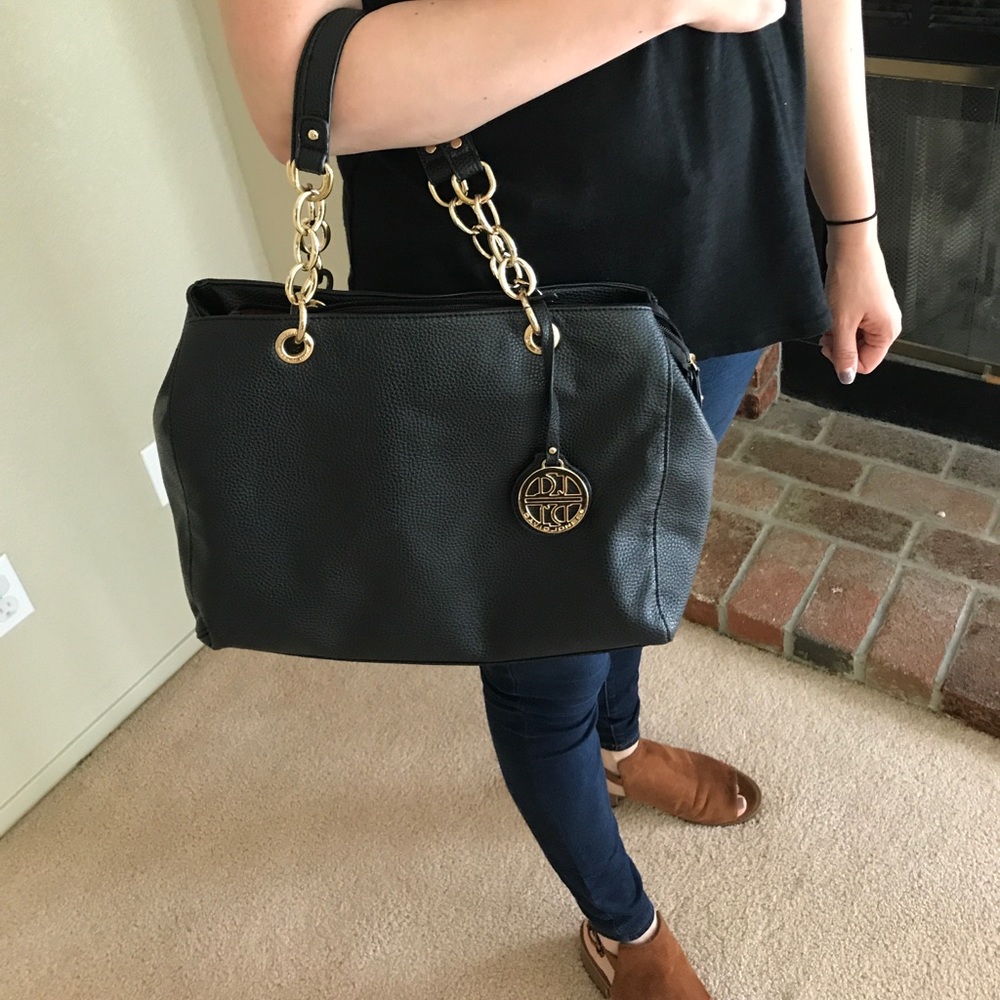 Black purse David jones