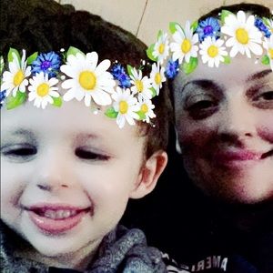 Meet your Posher, Caitlin