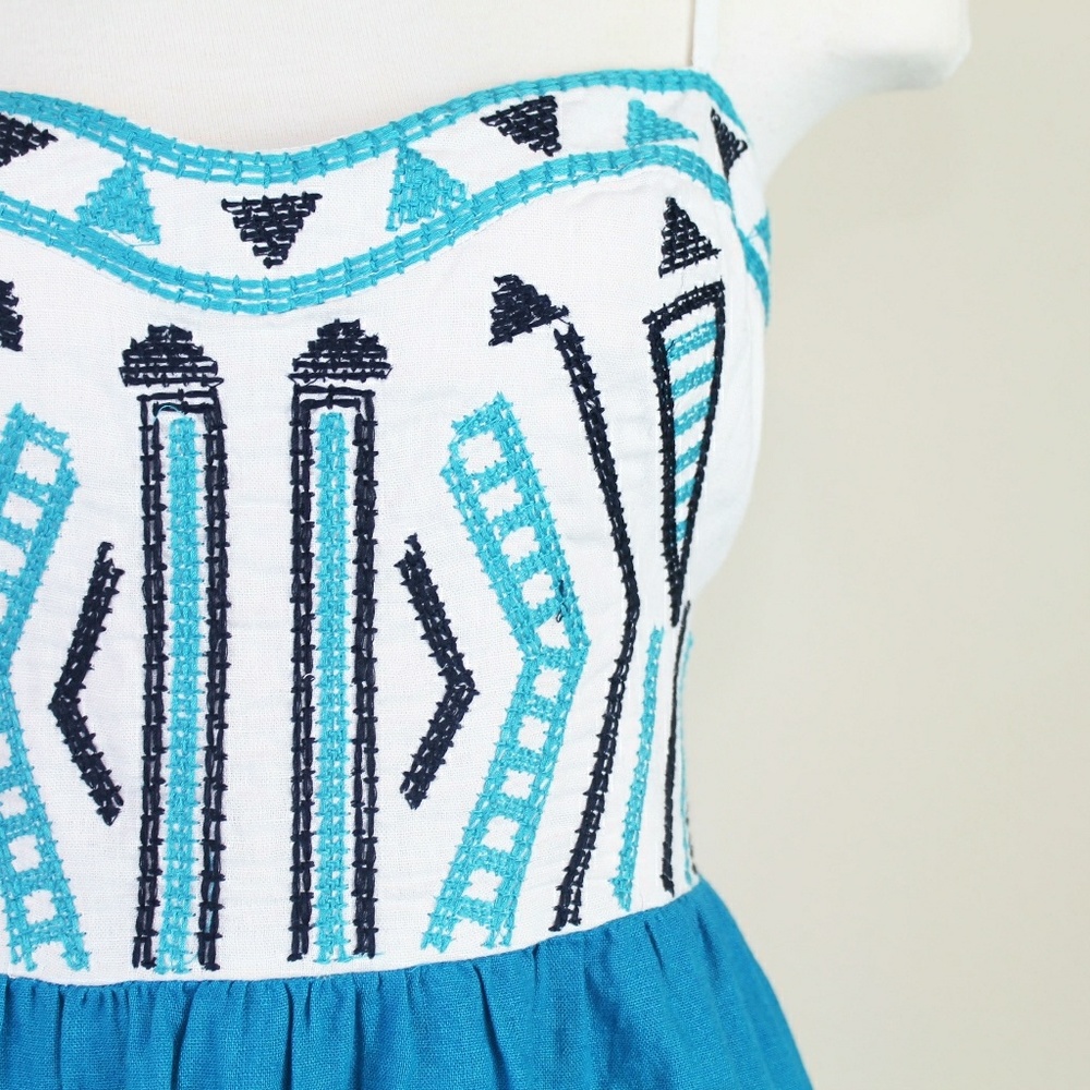 UO Staring at Stars Embroidered Fit & Flare Dress - Picture 2 of 4