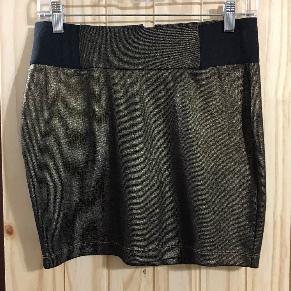 Gold sparkly skirt with zipper