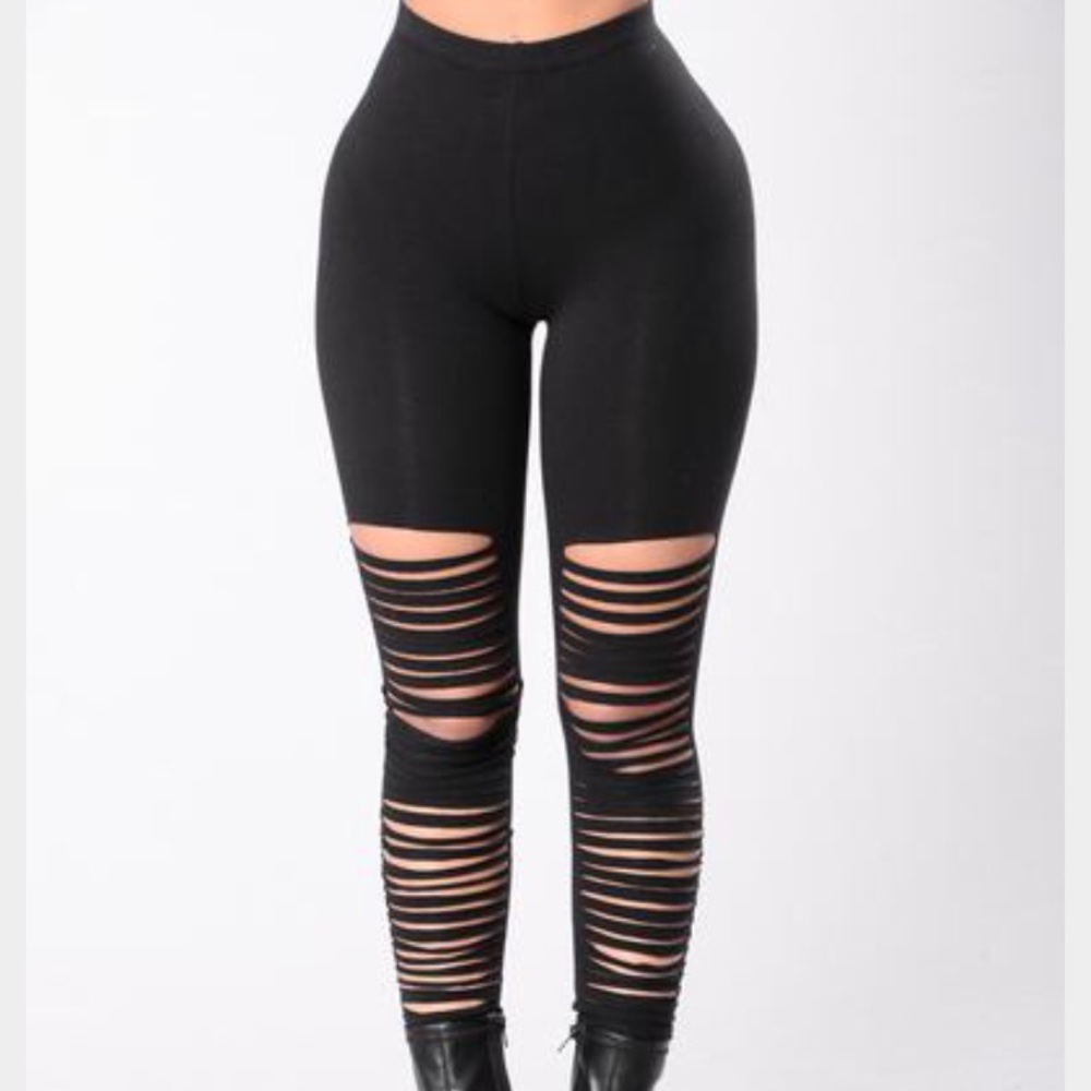 Ripped leggings