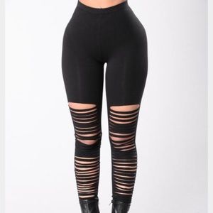 Ripped leggings
