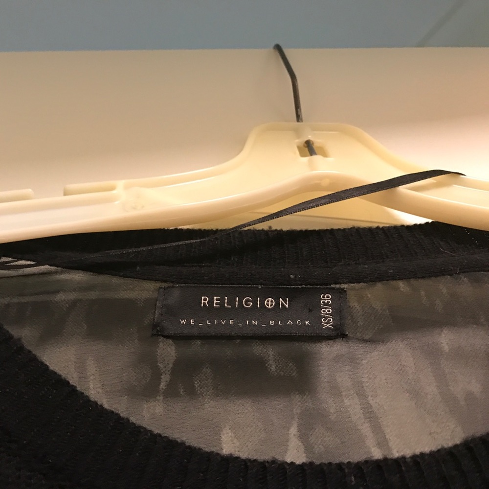 Sweater - Picture 3 of 4