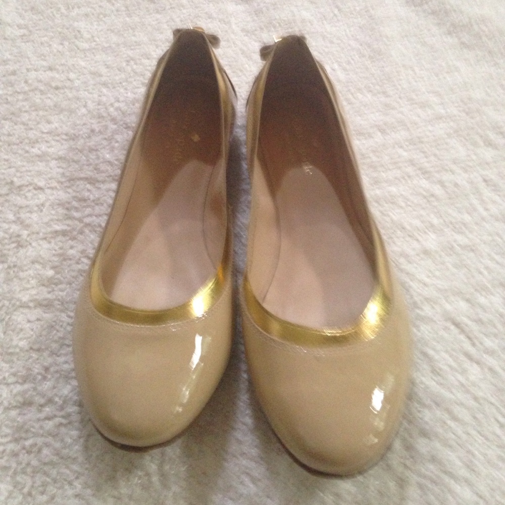 Kate spade beige and gold flats