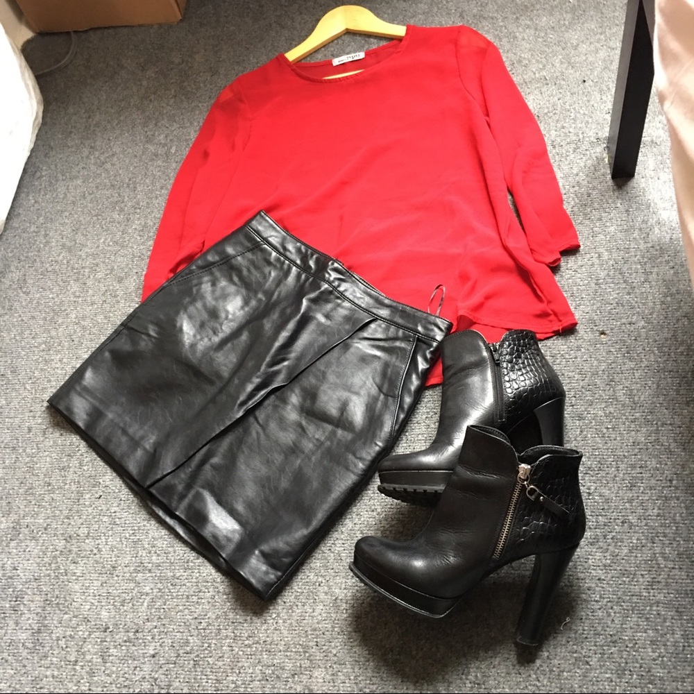 Red top - Picture 2 of 2