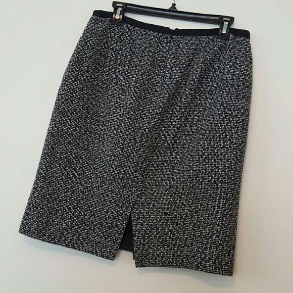 Ann Taylor Pencil Skirt - Picture 2 of 3
