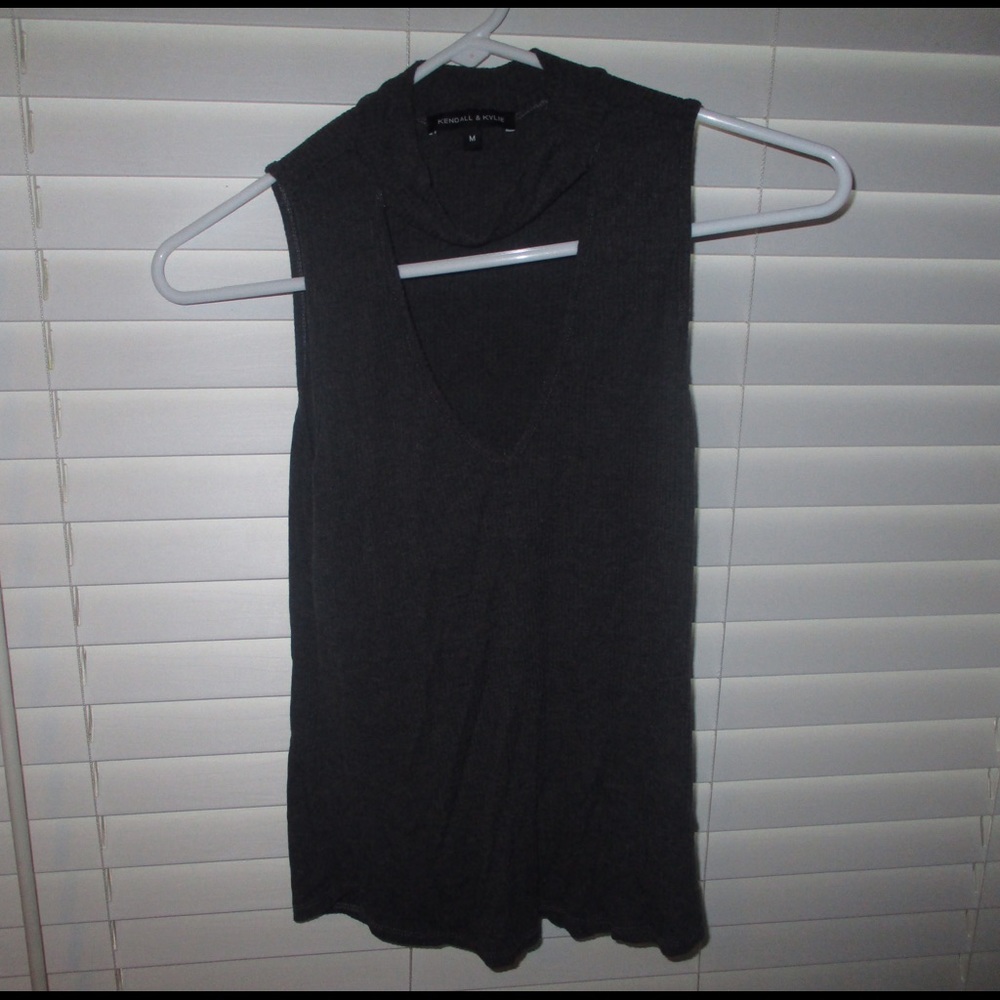 Kendall & Kylie v neck shirt