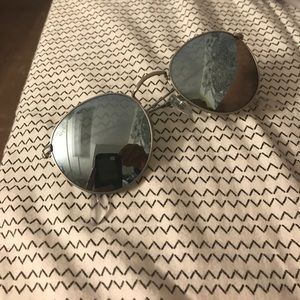 Women's Round Mirrored Raybans (silver)