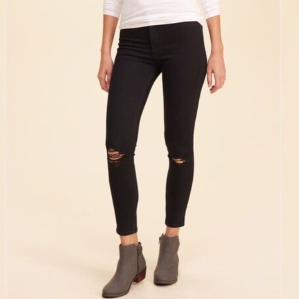 ❄️hollister distressed black jean leggings