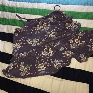 EUC gap ruffled tank