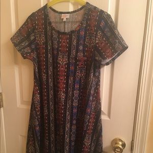 LuLaRoe XS Carly Shift Dress