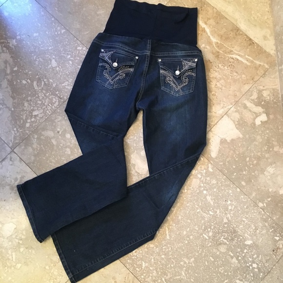 CrYstaA sTuDded mAtErniTy jeAns MatErniTy - Picture 6 of 10