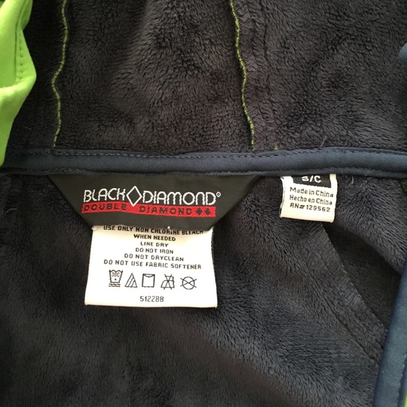 Outdoor jacket - Picture 2 of 3