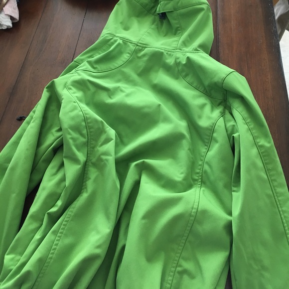 Outdoor jacket - Picture 3 of 3