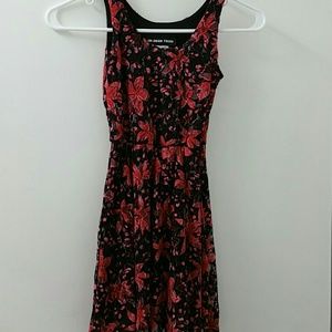 Un Deux Trois Girl's black and red floral dress